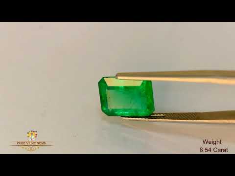 Emerald 6.54ct.On-Demand video